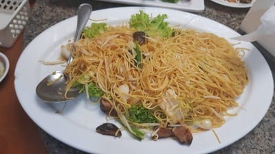 ข้าวผัดทะเล  L