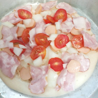 วิธีทำ Pizza 7 นิ้ว" 
ซุปเปอร์ เบคอน &ไส้กรอก
