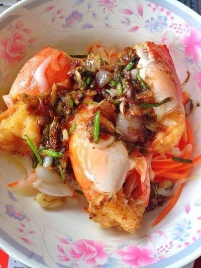 กุ้งแม่น้ำคั่วเกลือ