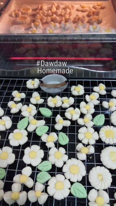 วิธีทำ ขนม แม่กลีบลำดวน indy
'thai stlye cookie Healthy เฮลตี้หน่อยๆ วิธีทำ ขนม แม่กลีบลำดวน indy
'thai stlye cookie Healthy เฮลตี้หน่อยๆ