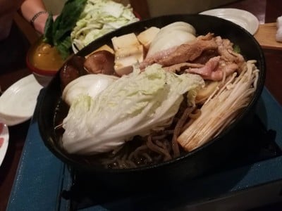 อาหาร หรือ เครื่องดื่ม