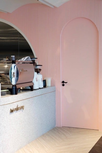 บรรยากาศ Wondering Cafe & Bakeshop HQ ถนนนางลิ้นจี่