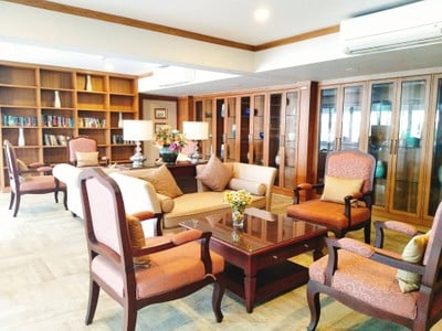 โรงแรมเดอชาร์ม