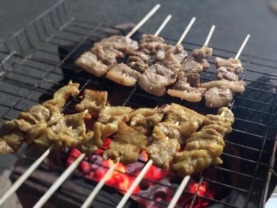 หมูปิ้งกะทิ & ผงกะหรี่