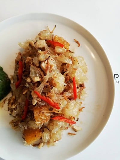 Pomelo Refresher Salad ราคา 280 บาท