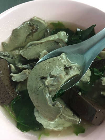 เกาเหลาเลือดหมู