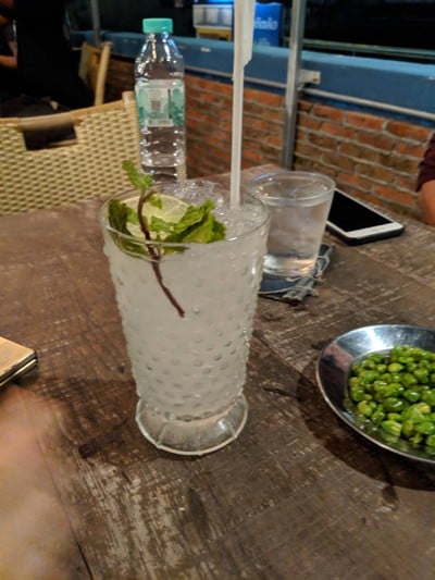 อาหาร หรือ เครื่องดื่ม