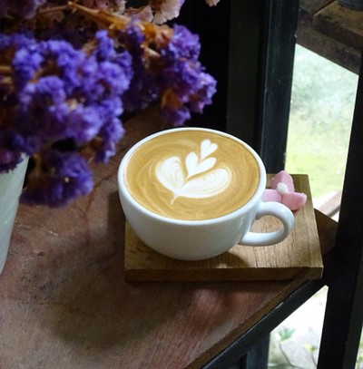 ลาเต้ร้อน