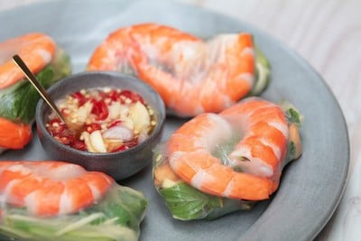 เปาะเปี๊ยะกุ้งยำมะม่วง เปาะเปี๊ยะกุ้งยำมะม่วง
