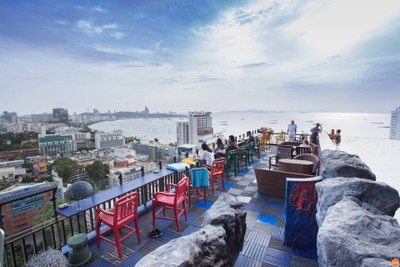 บรรยากาศ SKY BAR - Siam@Siam Design Hotel Pattaya