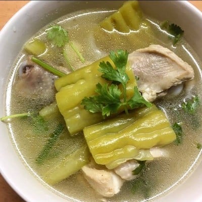 “ต้มมะระน่องไก่"