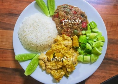 อกไก่ผัดฝักทอง+ซุปมะเขือ
