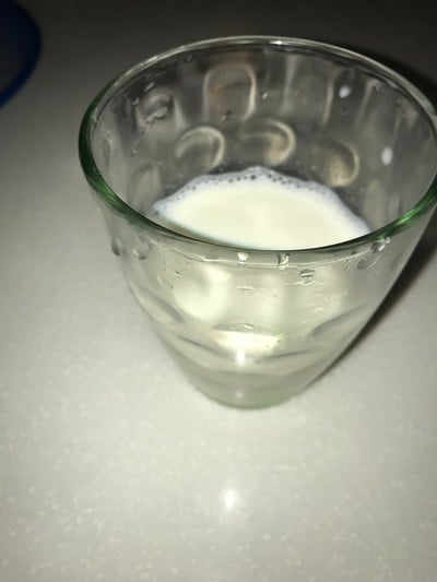 นมน้ำผึ้งอุ่นก่อนนอน