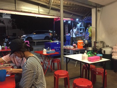 ล้านข้าวต้มวุ้นเส้นขาแรง & ก๋วยจั๊บญวน