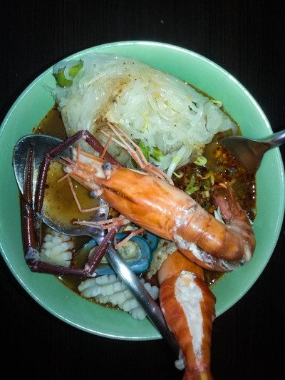 ก๋วยเตี๋ยวต้มยำรวมมิตร