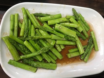 ผัดหน่อไม้ฝรั่ง