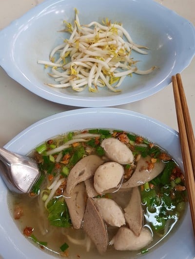 เล็กน้ำ กระเทียมเจียวหอมกรุ่น
