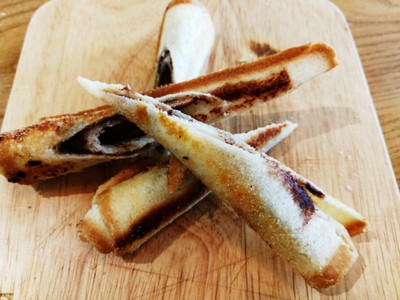 Nutella French Toast Roll With Cinnamon Sugar