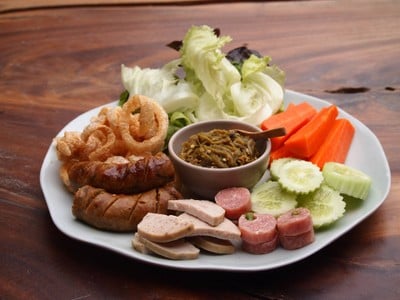 บ้านม่อนม่วน