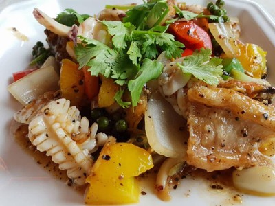 สวนอาหารริเวอร์ไซด์การ์เด้น