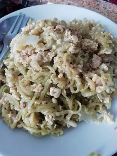 ผัดหมี่หยกทูน่าเต้าหู้ไข่