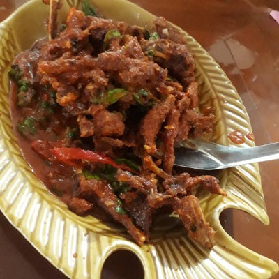 กบผัดเผ็ด