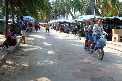 บรรยากาศ หาดบางแสน