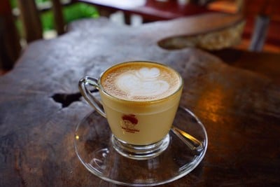 ลาเต้ร้อน