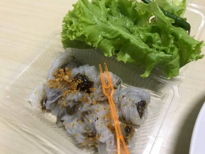 ข้าวเกรียบปากหม้อ แม่อร ตลากเกษตร มอ