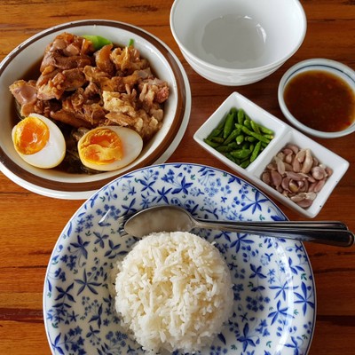 คาจัก, ไข่, ข้าว