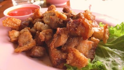 หมูกรอบคั่วเค็ม