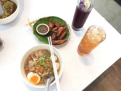 ก๋วยเตี๋ยว สะบัดช่อ ก๋วยเตี๋ยว สะบัดช่อ