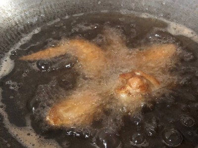 วิธีทำ ปีกไก่ทอดน้ำปลา วิธีทำ ปีกไก่ทอดน้ำปลา