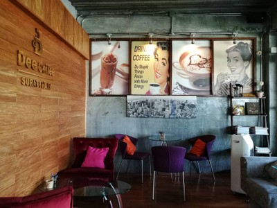 Dee Coffee Food and Drink