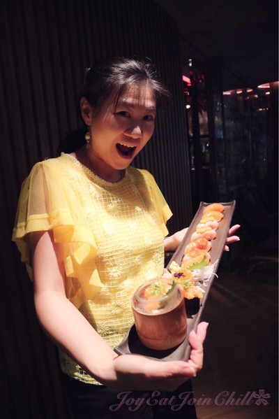 Super Salmon Sushi Set