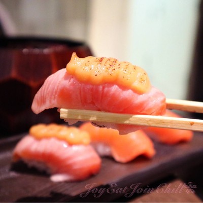 Super Salmon Sushi Set