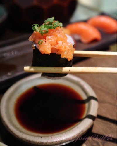 Super Salmon Sushi Set