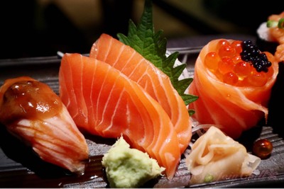 Super Salmon Sushi Set