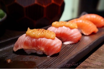 Super Salmon Sushi Set