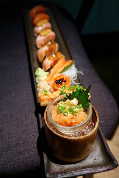 Super Salmon Sushi Set