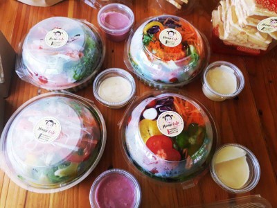 สลัดผัก ใช้ผักปลอดสารพิษ ผักสดๆจากฟาร์ม ไฮโดรปอนิกส์ ออร์แกนิค และน้ำสลัดครีมโฮม