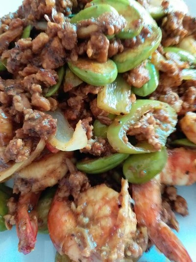 แกงคั่วกะทิเนื้อมะเขือพวง