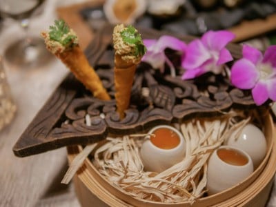 Sra Bua by Kiin Kiin โรงแรมสยามเคมปินสกี้ กรุงเทพฯ