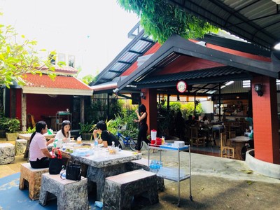 ครัวรถเหลือง