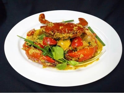 ปูผัดผงกะหรี่ 🦀