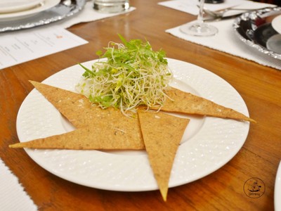 อาหาร หรือ เครื่องดื่ม