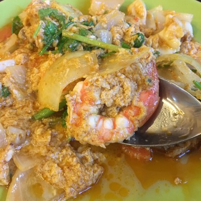 กุ้งผัดผงกระหรี่ กุ้งผัดผงกระหรี่