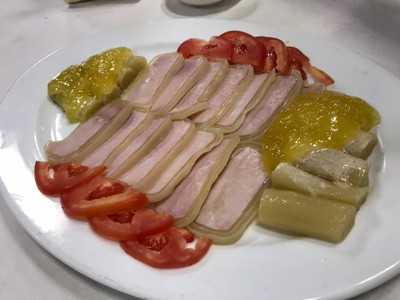 ยิ้มยิ้ม ภัตตาคาร (Yim Yim Restaurant)