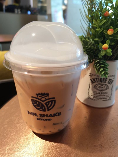 อาหาร หรือ เครื่องดื่ม