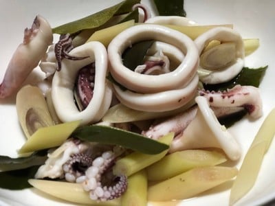 ปลาหมึก ลวกจิ้มซีฟู้ดแซ่บๆ